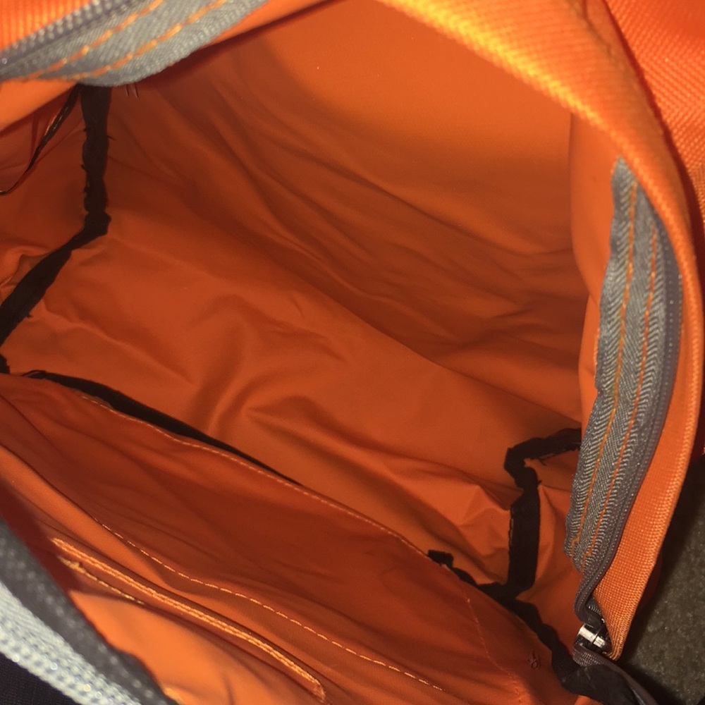 FREE Backpack - Picture 3 of 4